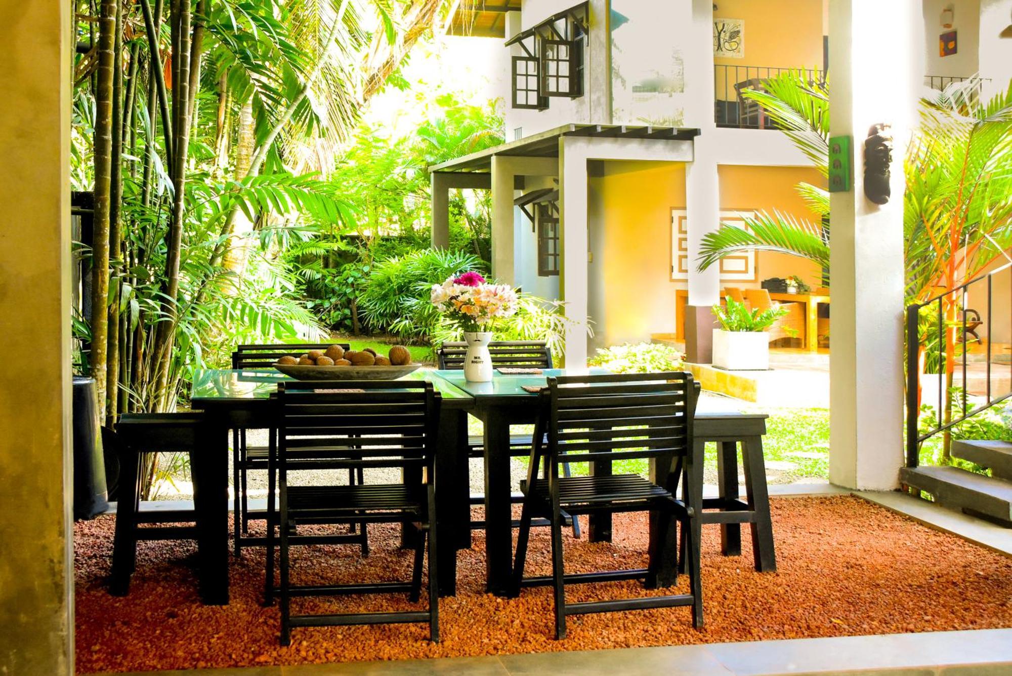 Sithu Villa Hikkaduwa Exterior photo