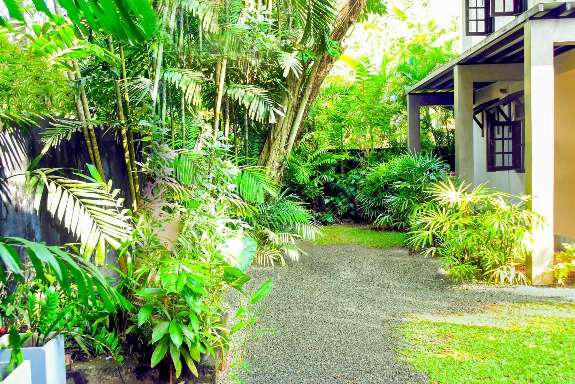 Sithu Villa Hikkaduwa Exterior photo