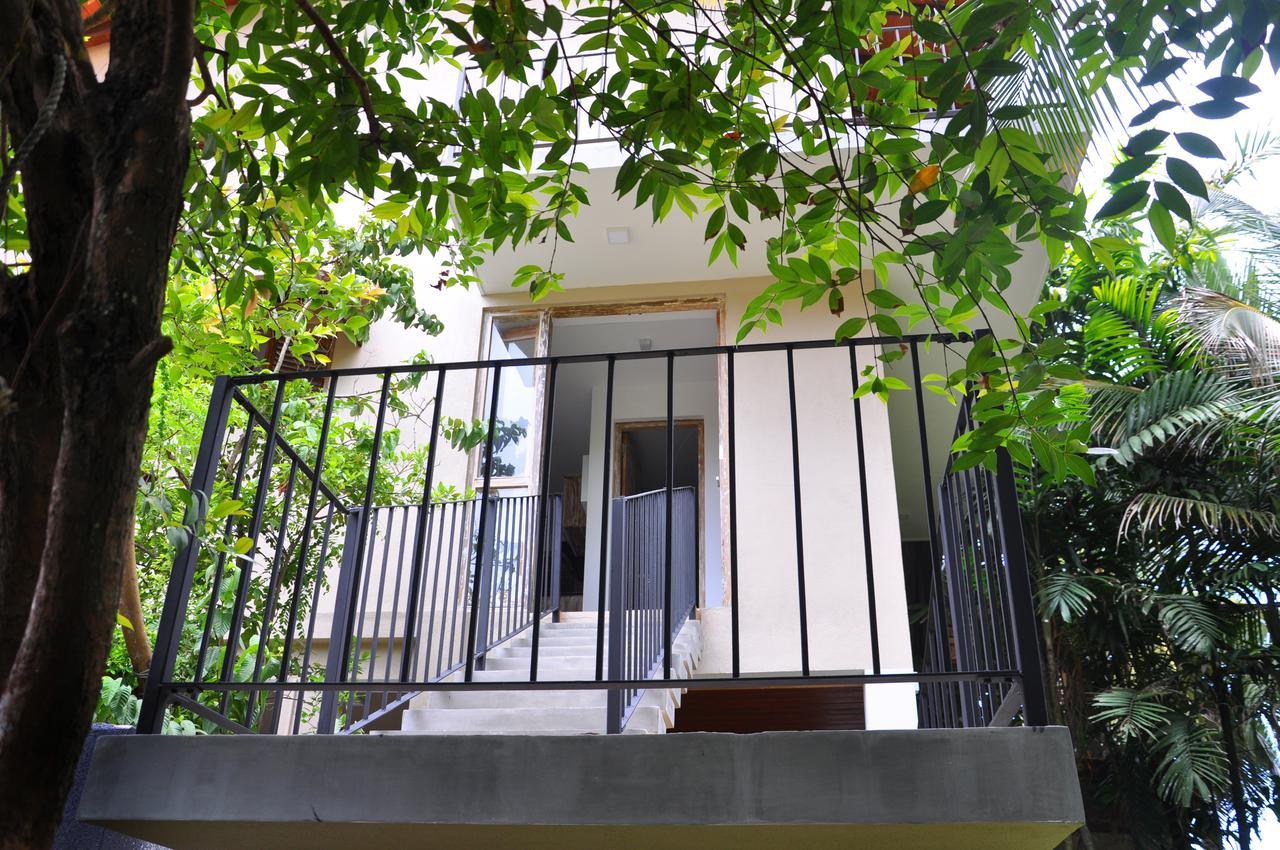 Sithu Villa Hikkaduwa Exterior photo